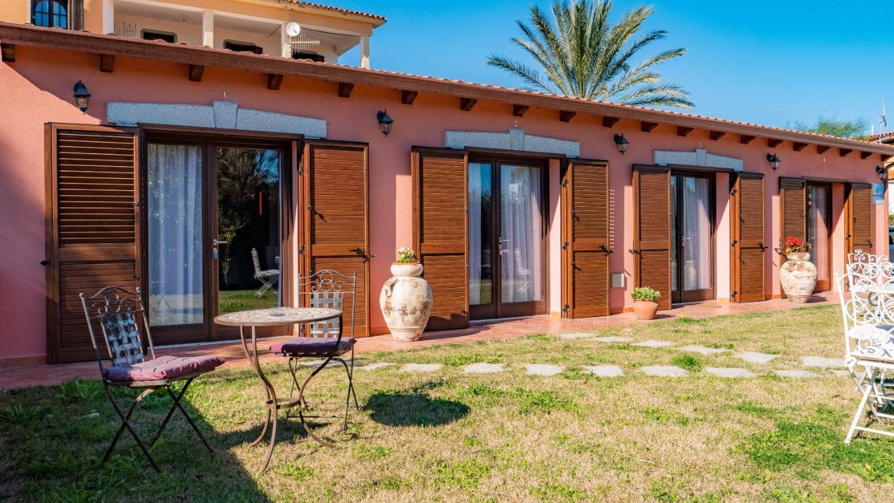 Quadrifoglio Affittacamere San Teodoro  Exterior foto